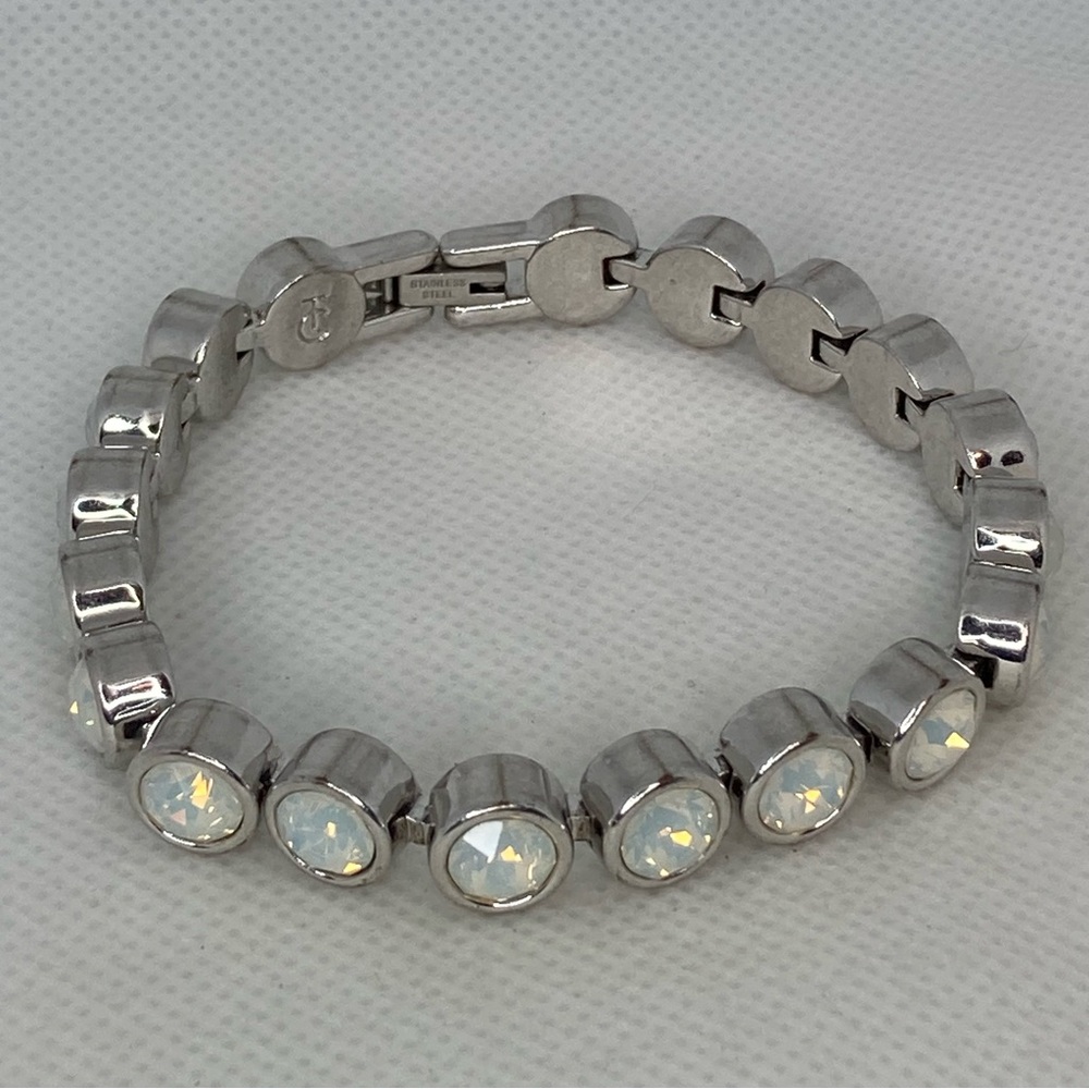 TOUCHSTONE CRYSTAL ICE BRACELET